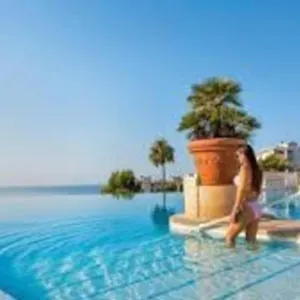 https://agrable-appt-au-sein-dune-residence-de-vacances.fr-provencehotel.com
