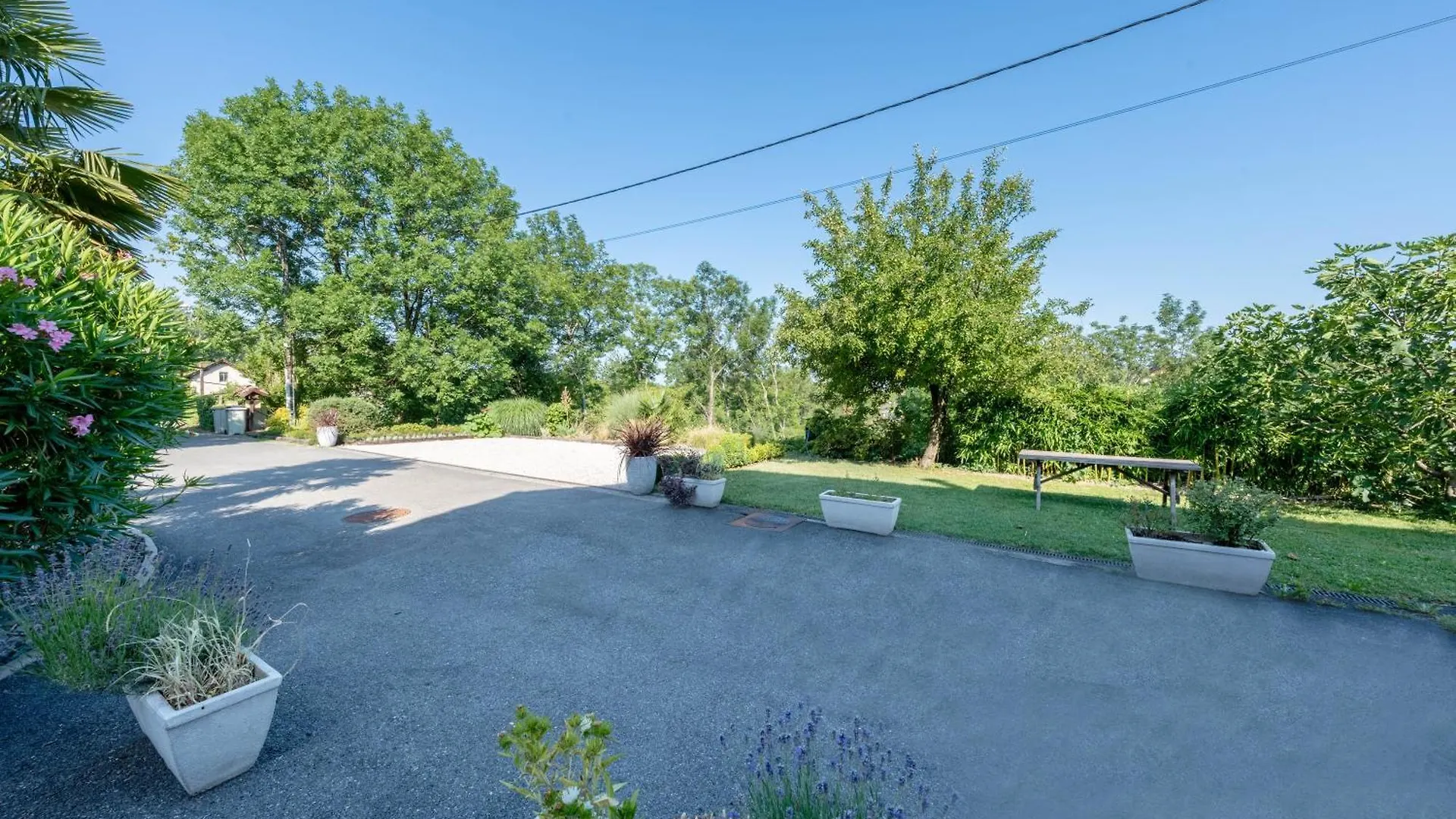 Apartment With Garden & Terrasse Very Quiet Thonon-les-Bains 0*,  France